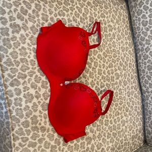36D Victoria secret push up bra